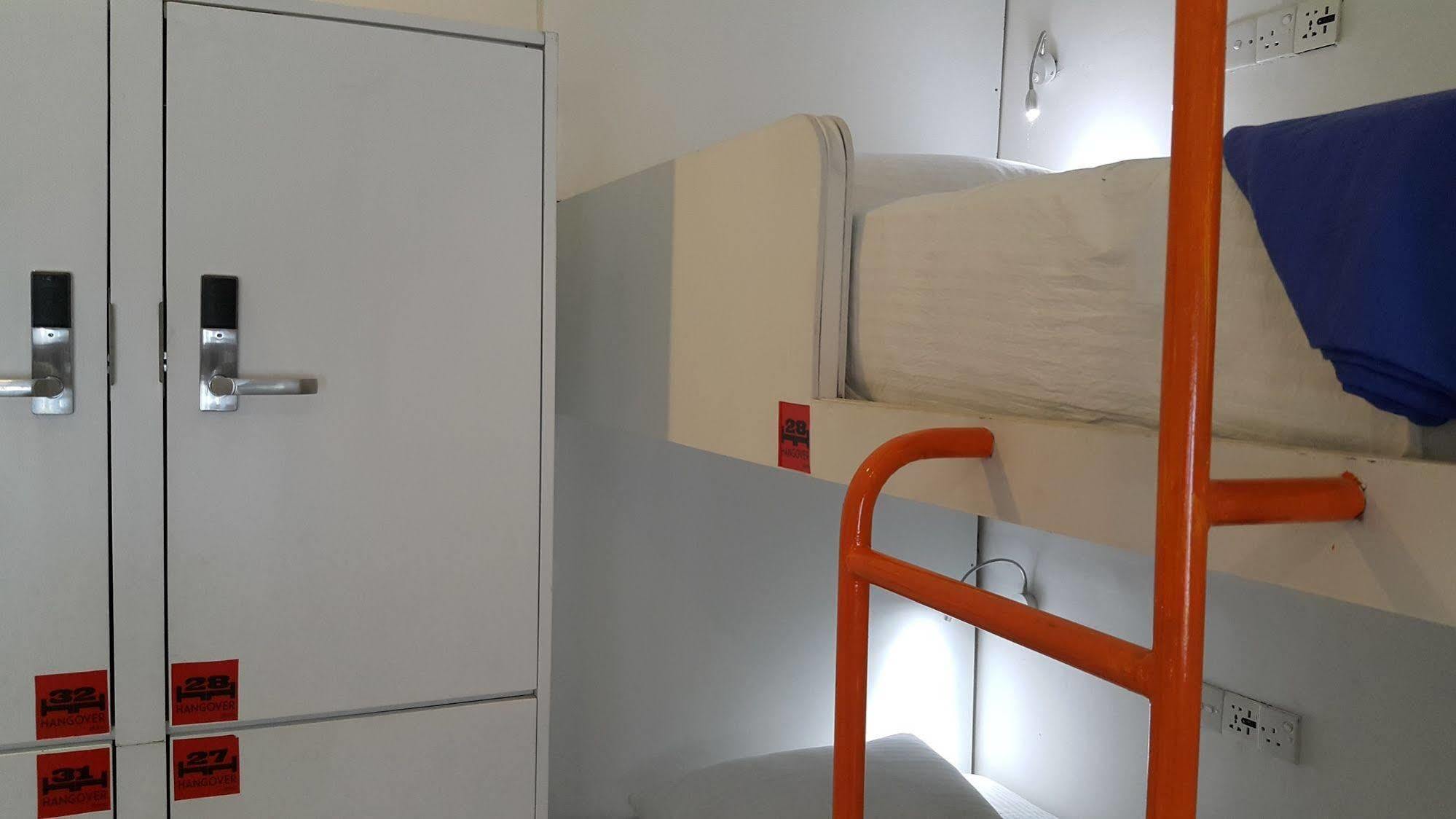 Hangover Hostels @ Colombo Intl Airport Katunayaka Εξωτερικό φωτογραφία