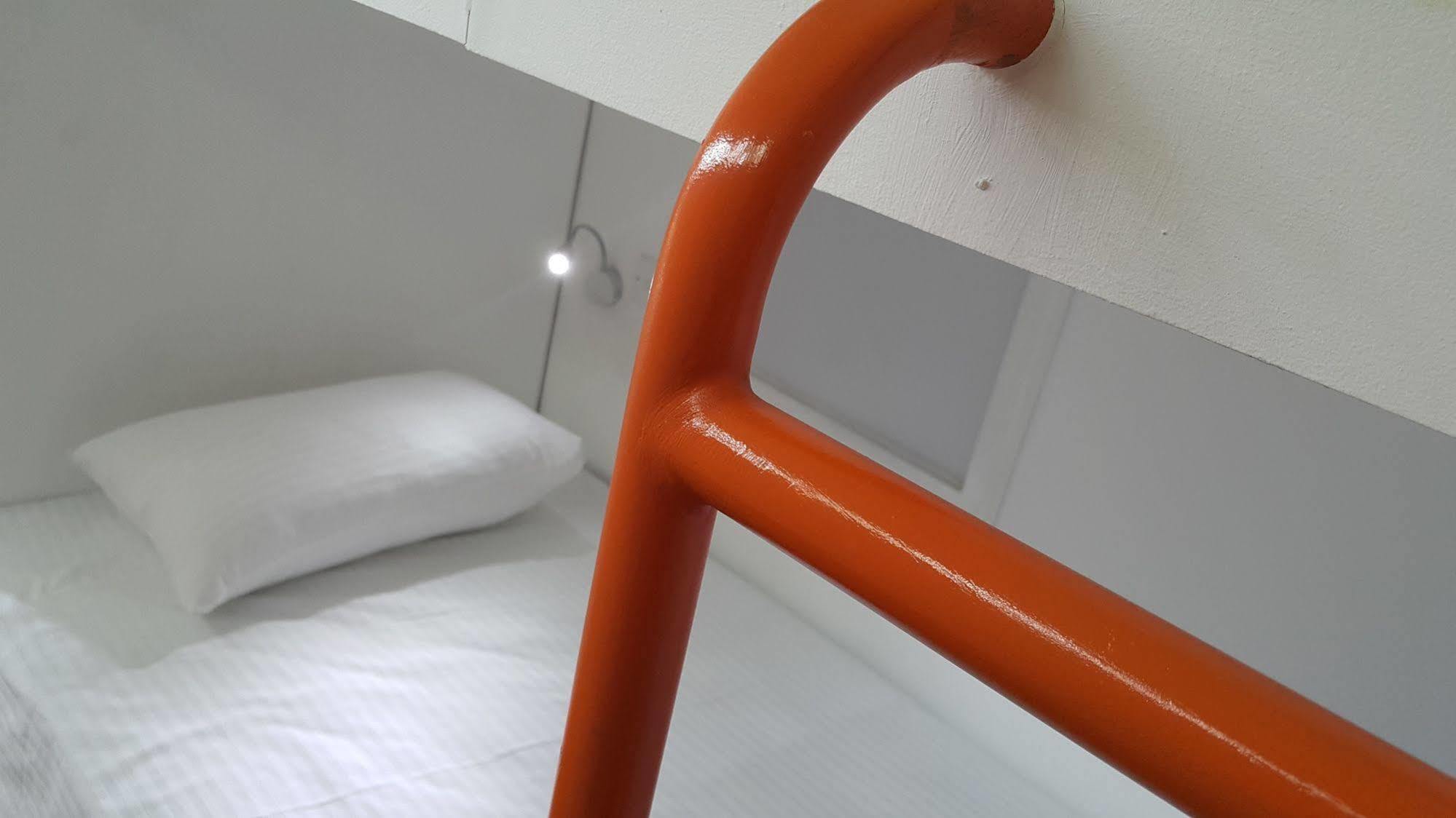 Hangover Hostels @ Colombo Intl Airport Katunayaka Εξωτερικό φωτογραφία